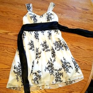 Trixxi junior dress M